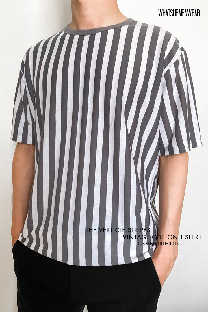 The verticle stripes  vintage cotton t shirt 